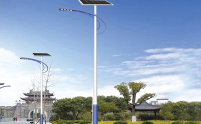 青河青河太阳能路灯价格差在哪？影响造价的4大核心因素揭秘